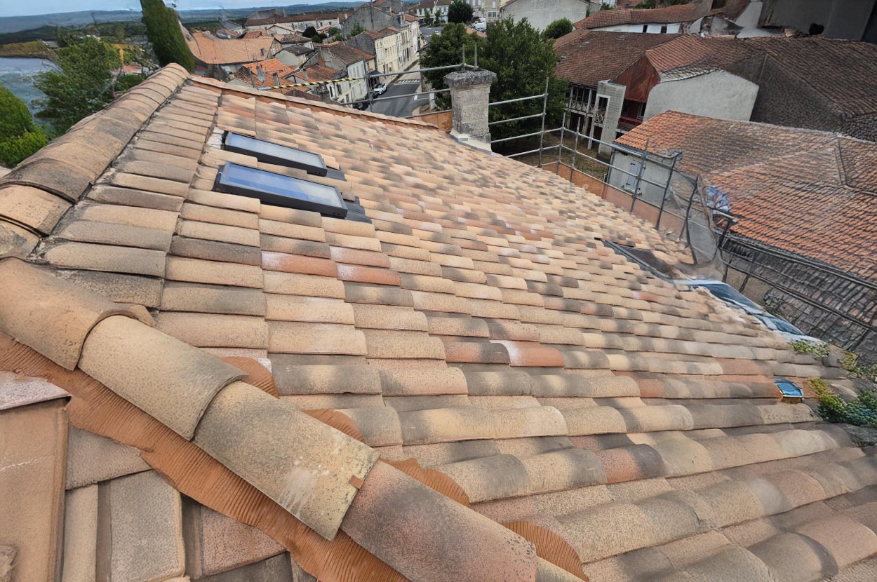 Couverture Bordeaux, Couverture Créon, Couverture Gironde, Entreprise couverture Bordeaux, Entreprise couverture Créon, Entreprise couverture Gironde, Entretien toitture Bordeaux, Entretien toitture Créon, Entretien toitture Gironde, Pose Velux Bordeaux, Pose Velux Créon, Pose Velux Gironde, Zinguerie Bordeaux, Zinguerie Créon, Zinguerie Gironde